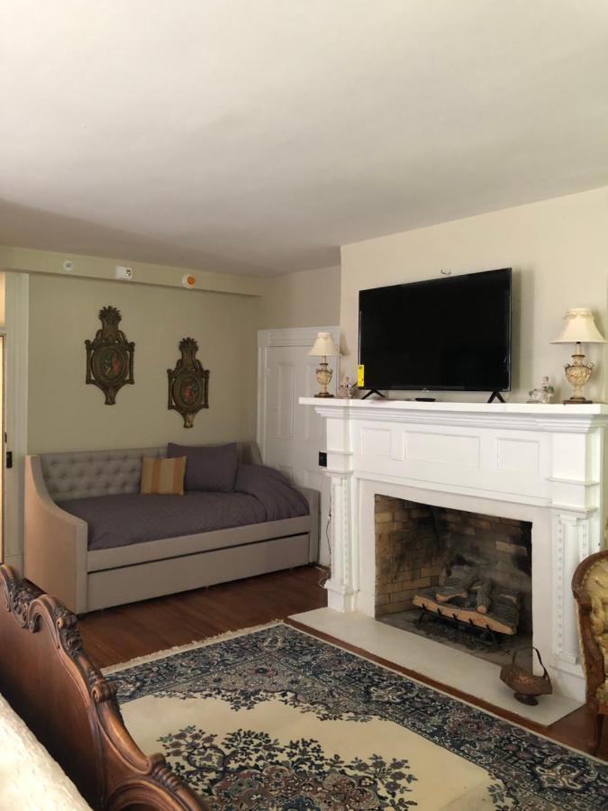 The Montgomery B&B Starkville Esterno foto